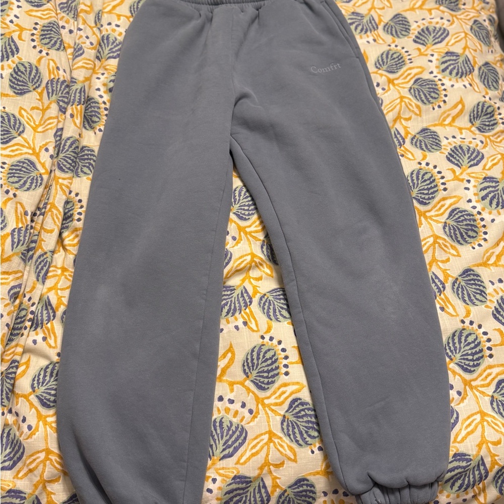Comfirt Gray Women's Sweatshirt - Picture 4 of 5